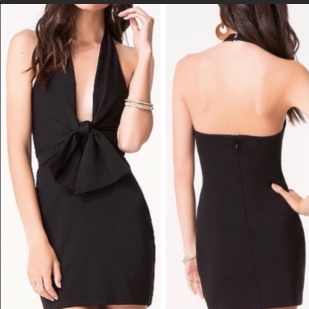 Bebe New BLK Mini Halter Bow / Super-Sweet… Super- Sexy… Classic Look. NEW w/tag